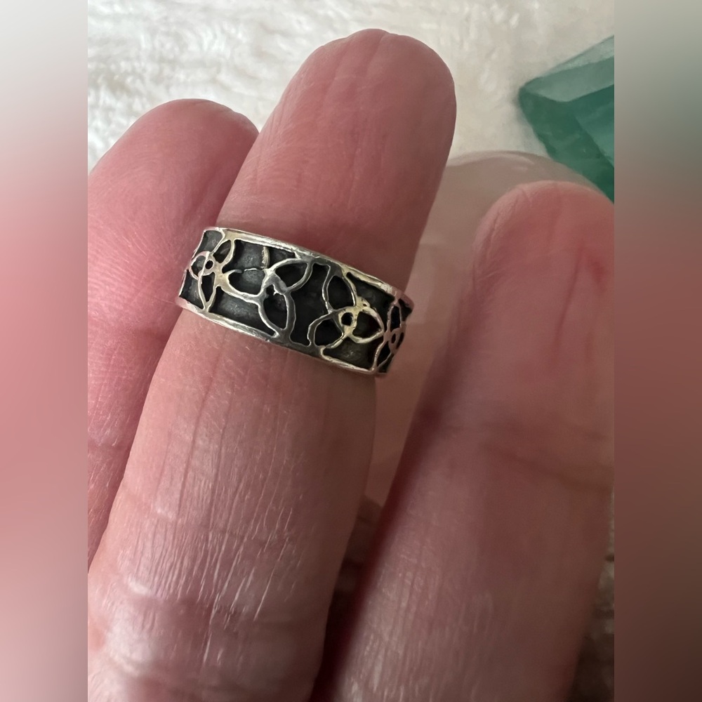 RING SALE! Vintage Estate Celtic Trinity Knot Sterling Silver Ring